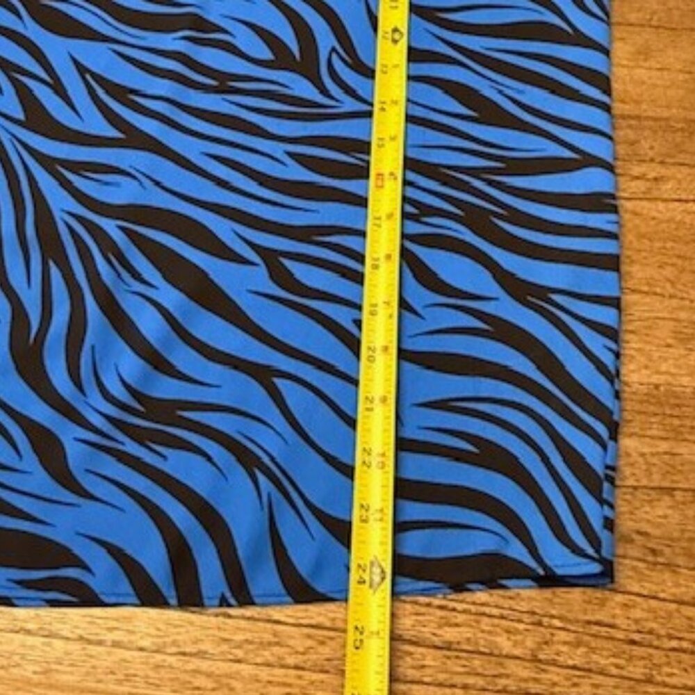 WHITE HOUSE BLACK MARKET Zebra Print Top - Picture 12 of 12